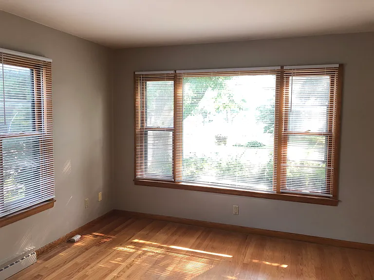 7009 W Lloyd St — Photo 9