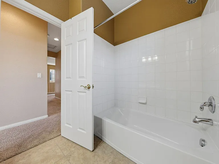 11825 Amistoso Ln — Photo 27