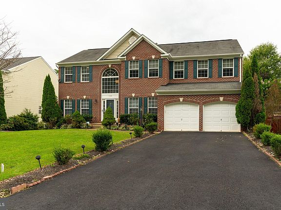 2nd image of 15308 Dillwyn Ct