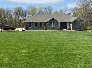 7050 Goldenrod Rd, Hannibal, MO 63401