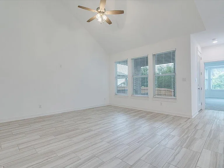8008 Prairie Rye Dr — Photo 19