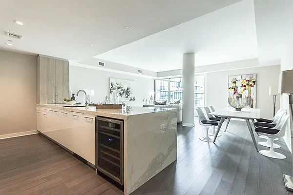 Sold by Nestseekers | media 2