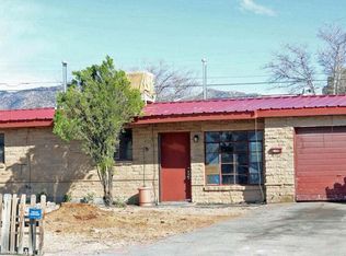 1126 Betts St NE, Albuquerque, NM 87112