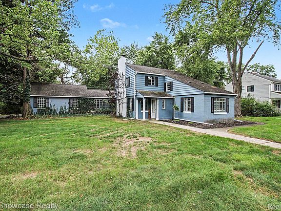 2nd image of 7361 Honeysuckle Rd