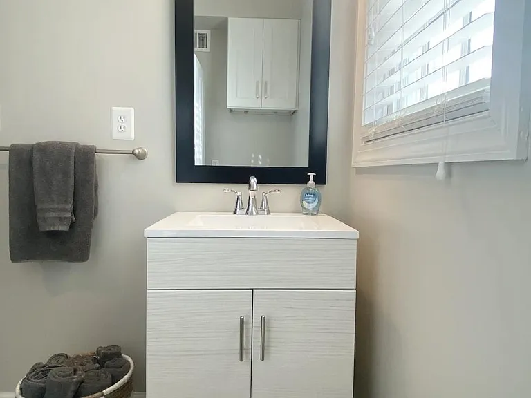 209 Church St SE #1 — Photo 9