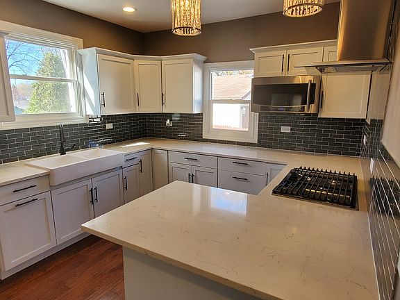 2nd image of 15946 Cicero Ave