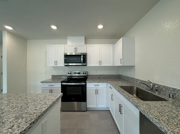 7845 Forestdale Way, Elk Grove, CA 95758