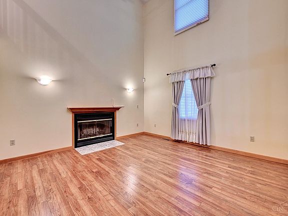 4th image of 111 Ariel Ln