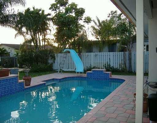 2nd image of 1336 NW 192nd Ave