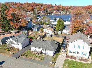 7 Cypress Rd, Lake Hopatcong, NJ 07849