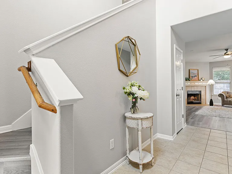 2400 Saddle Blanket Pl — Photo 6