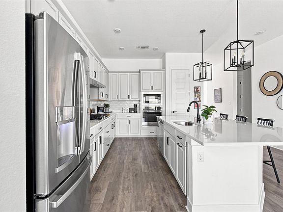 3rd image of 576 Sage Thrasher Cir