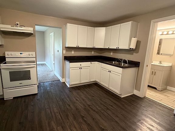 5th image of 2891 Indiana Ave