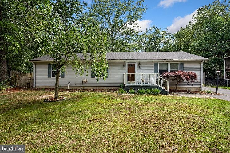 1st image of 210 Florida Trl