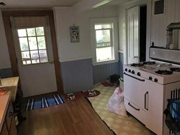 1st image of 227 Winthrop St #0