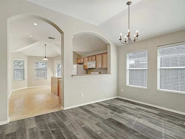 4762 Wind Trace Dr — Photo 7