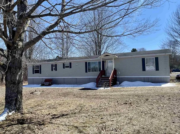 21 Daniel Drive, Lyndon, VT 05851