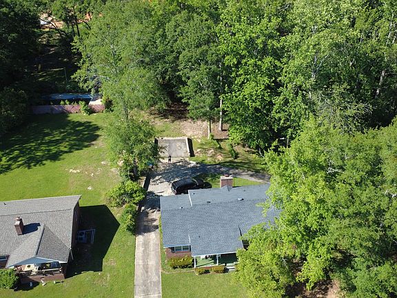 2nd image of 247 Eastbrook Dr