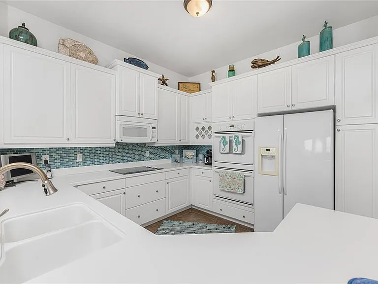 11100 Hacienda Del Mar Blvd #G-202 — Photo 13