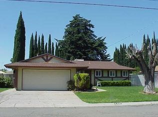 1335 Crest Dr, Yuba City, CA 95993