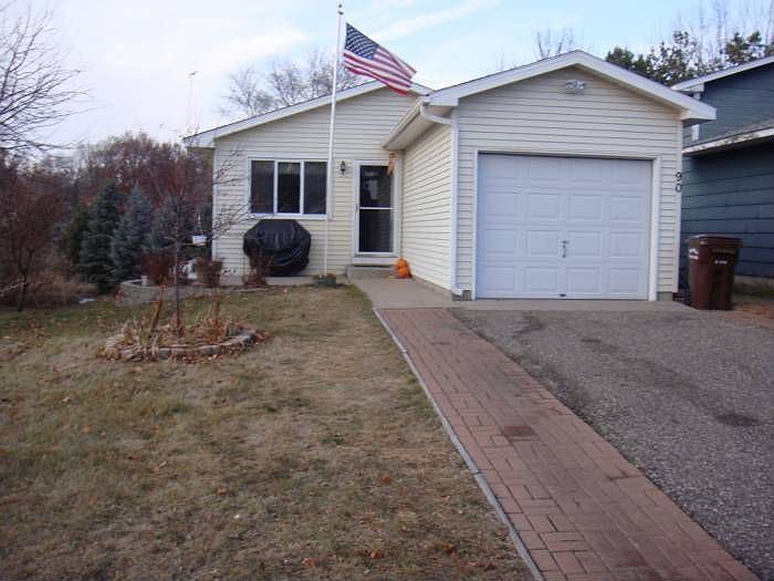 90 6th St Elk River