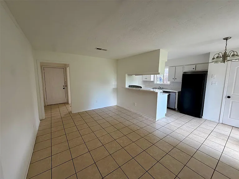 12818 Segrest Dr — Photo 2