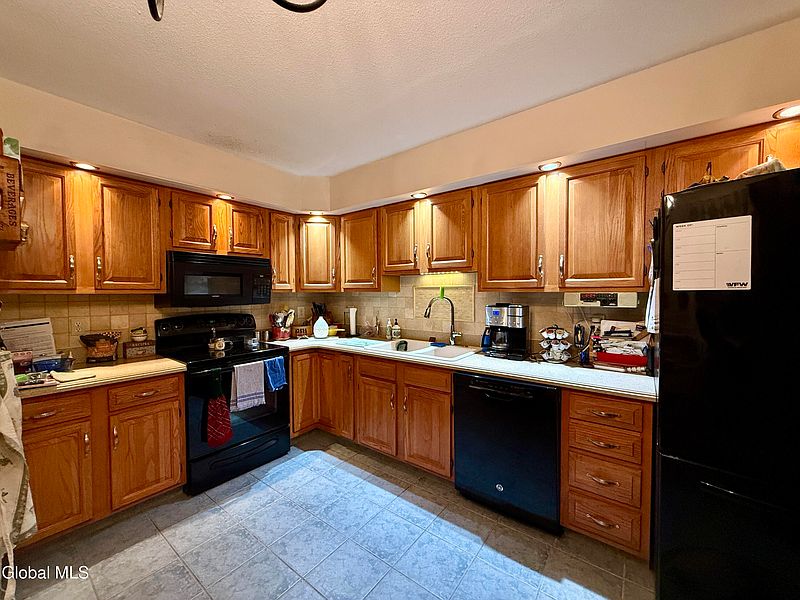 2nd image of 4 Gentry Lane