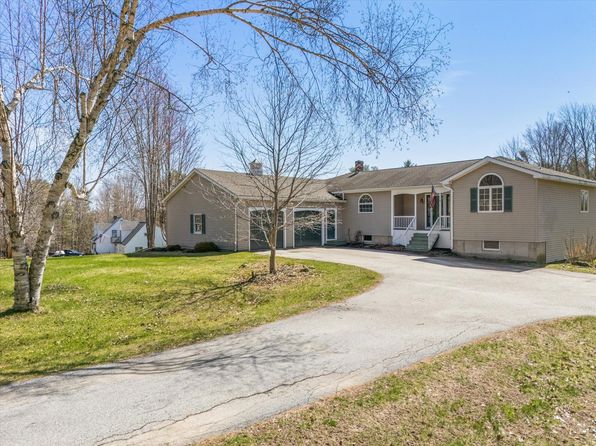 78 Dyer Road, Carmel, ME 04419