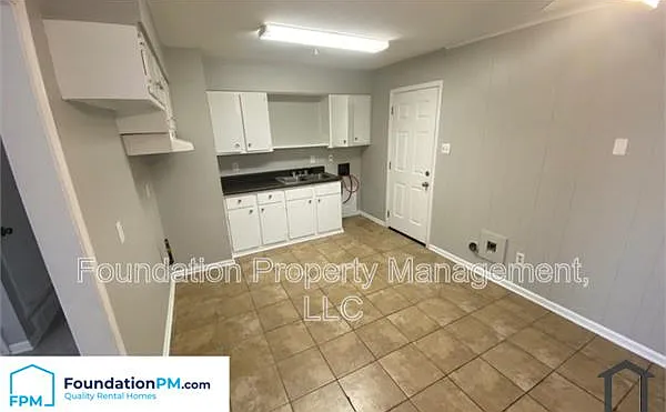 4208 Beacon Hills Dr — Photo 4