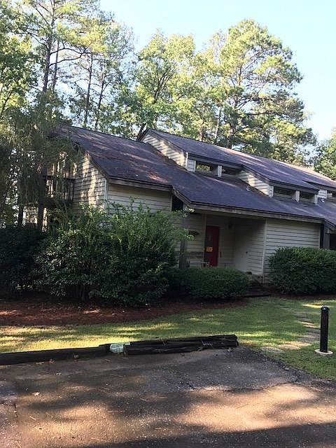 1st image of 143 Lakeview Dr