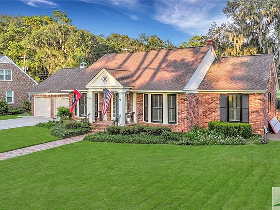 3rd image of 5720 Sweetbriar Circle