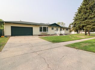 1605 5th Ave S, Moorhead, MN 56560