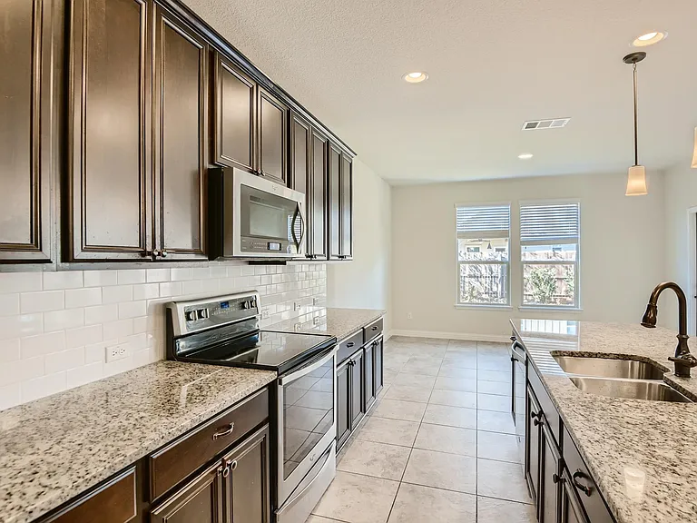16016 Remington Reserve Way — Photo 10