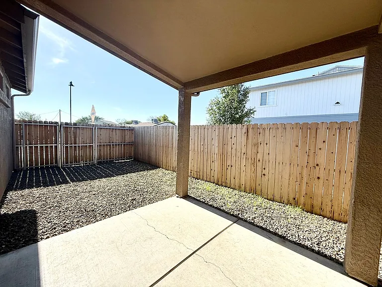 8195 E Ashley Dr — Photo 14