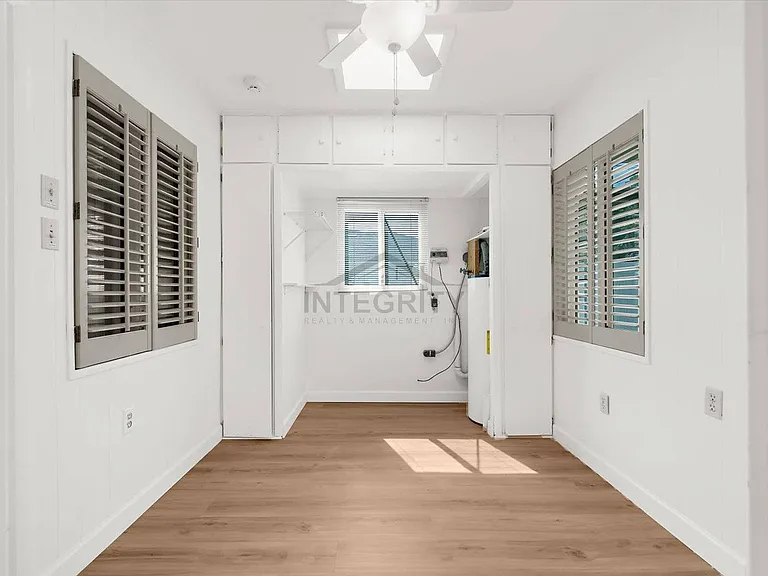 3315 W Beaumont St — Photo 29