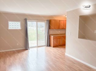 225 N Christine Cir, Mount Clemens, MI 48043