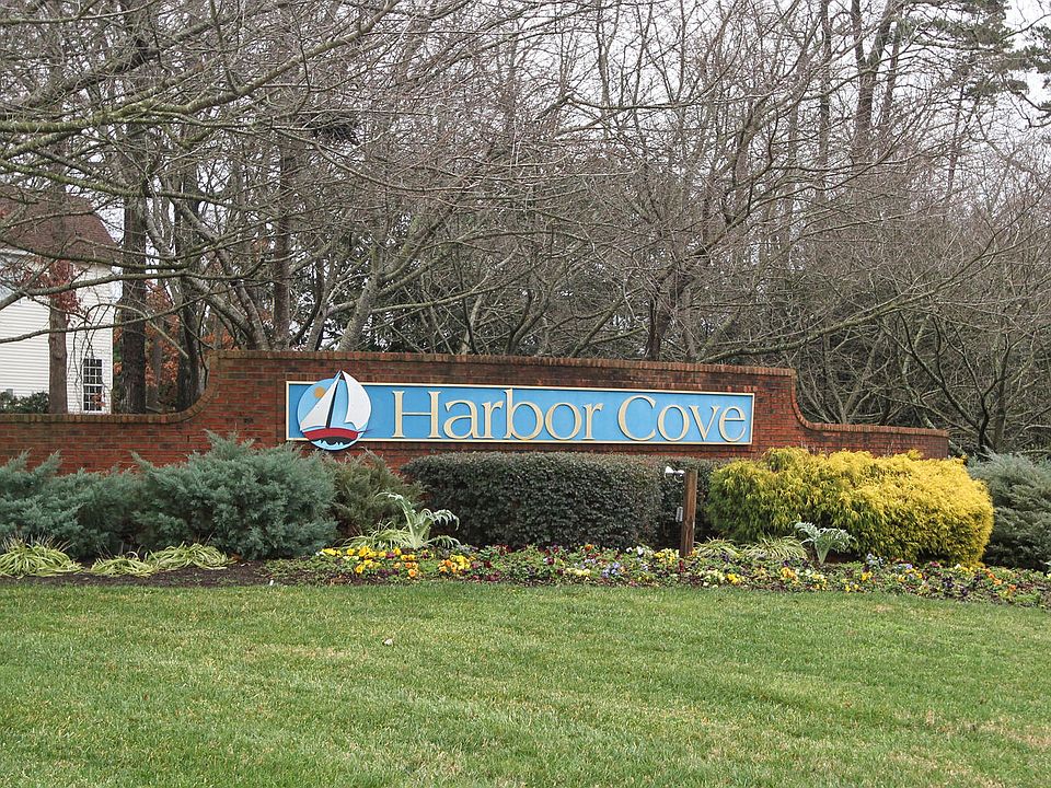 1st image of 109 Harbor Cove Ln