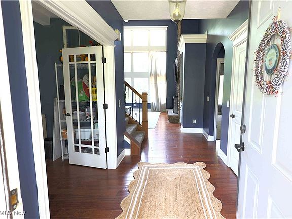 4th image of 9030 Knotty Pine Ln