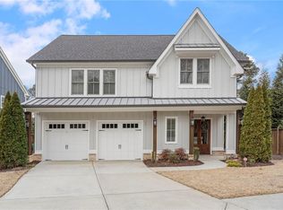 2174 Pine Cone Ln, Atlanta, GA 30319