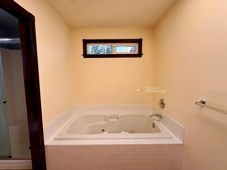 1331 SW Harbor Vista Cir — Photo 35
