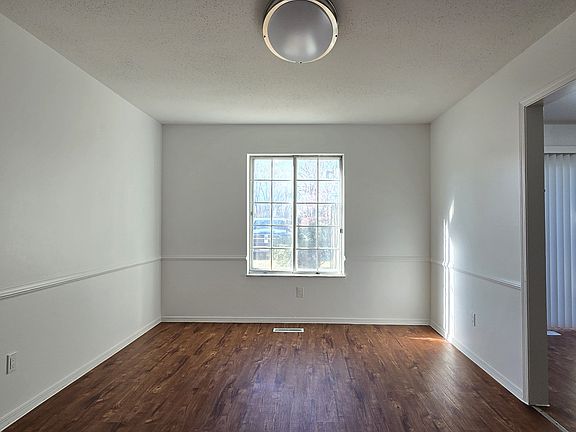 5th image of 6503 Park Central Way #A