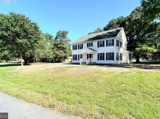 6824 Robin Dr, Seaford, DE 19973