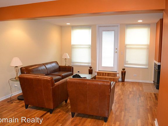2nd image of 1170 S Plymouth Ct APT 1SE