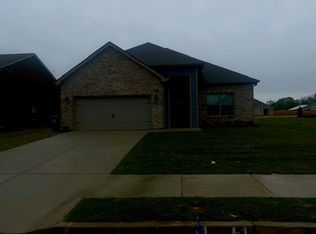 8031 Hickory Meadows Dr, Millington, TN 38053