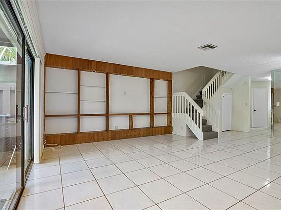 4th image of 4904 NW 82nd Ave