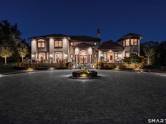 2nd image of 345 Vineyard Point Road
