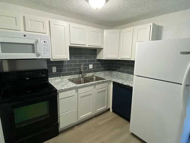 Kitchen photo A