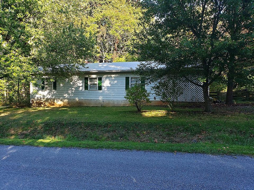 1st image of 180 Blueberry Ln