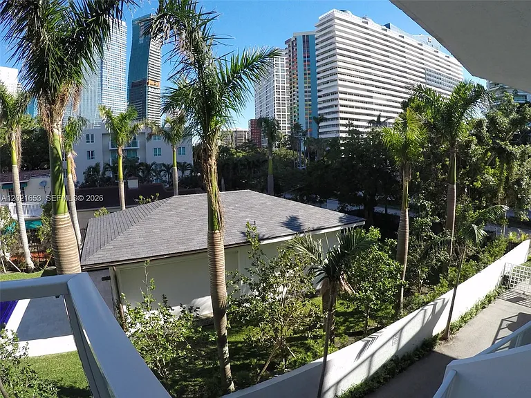 1650 Brickell Ave #110 — Photo 3