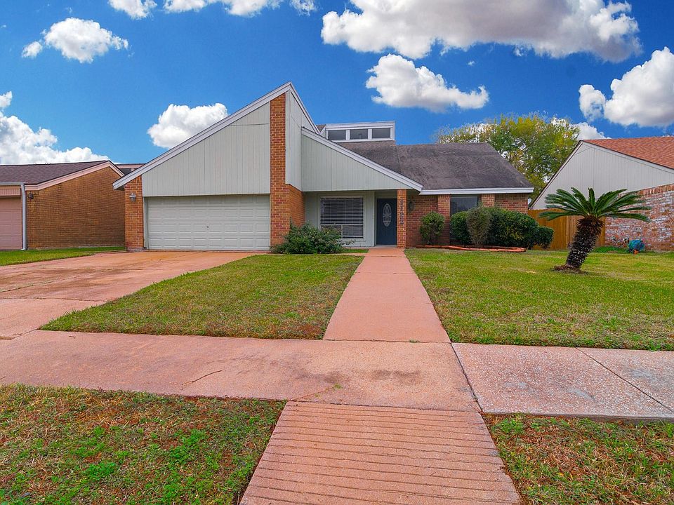 1st image of 1122 New Tree Ln